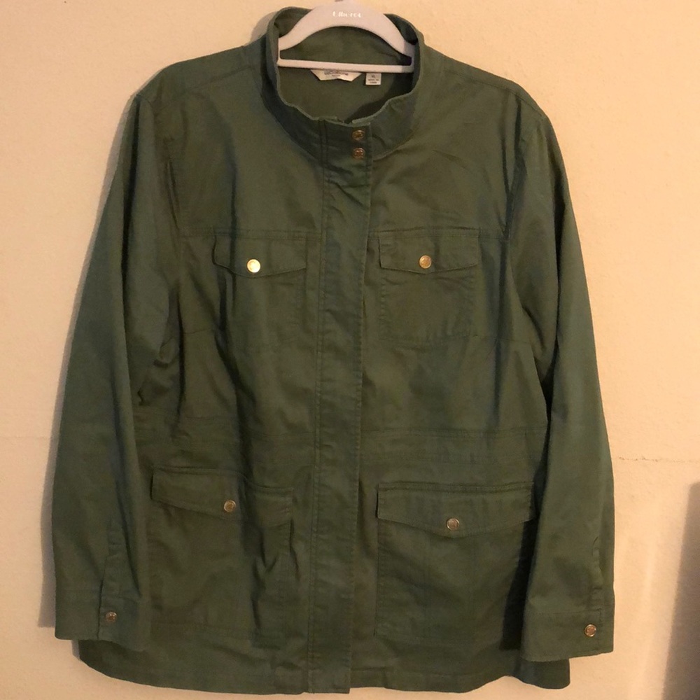 Liz Claiborne Women’s olive green utility jacket